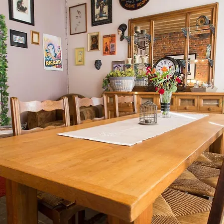 Les Succulentes Bed and Breakfast Englancourt